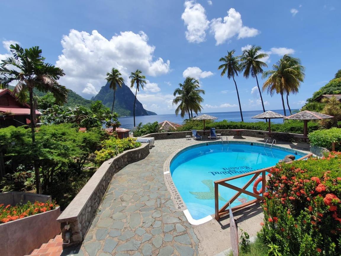 Hummingbird Beach Resort Soufrière Exteriör bild