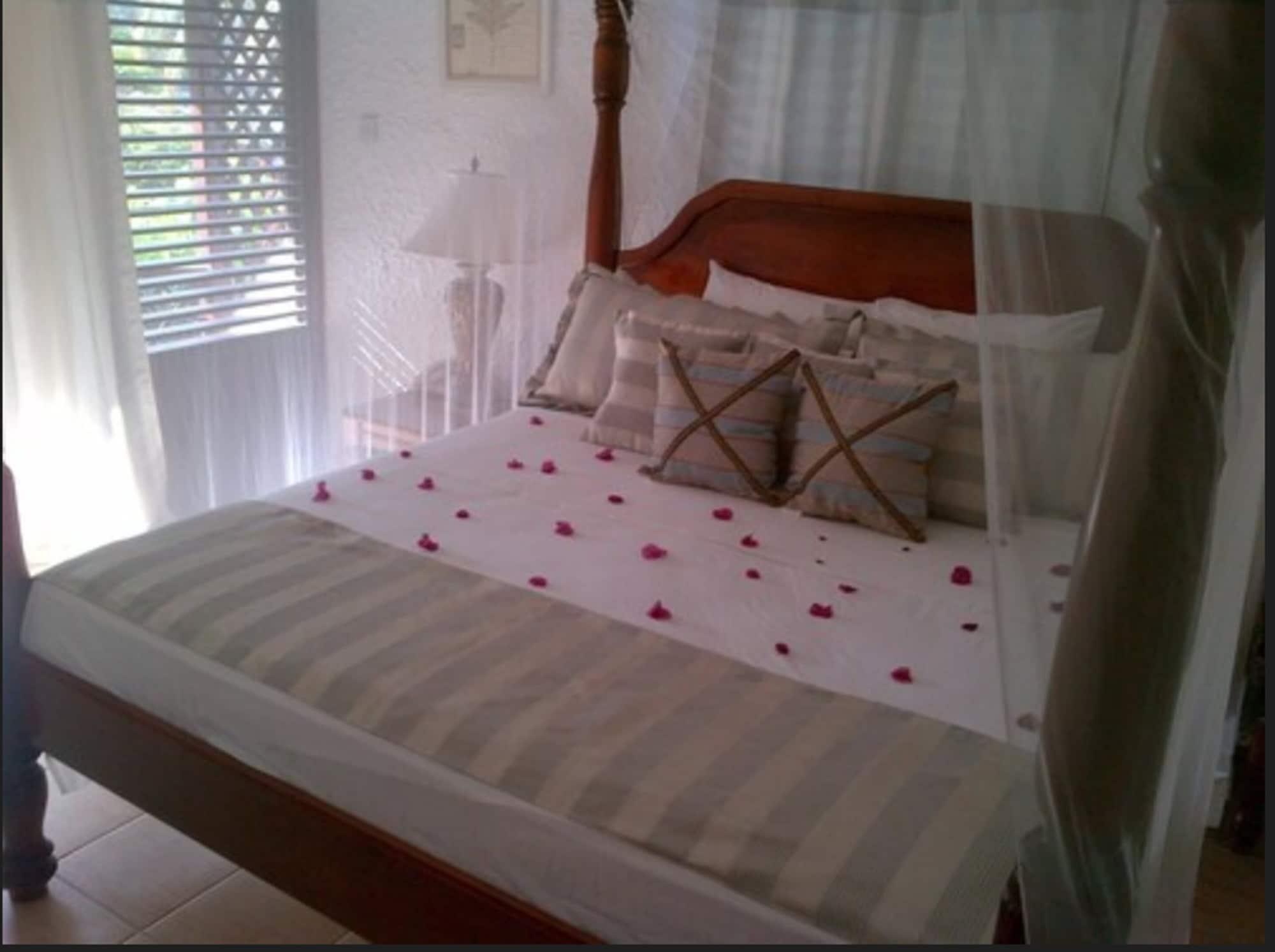Hummingbird Beach Resort Soufrière Exteriör bild