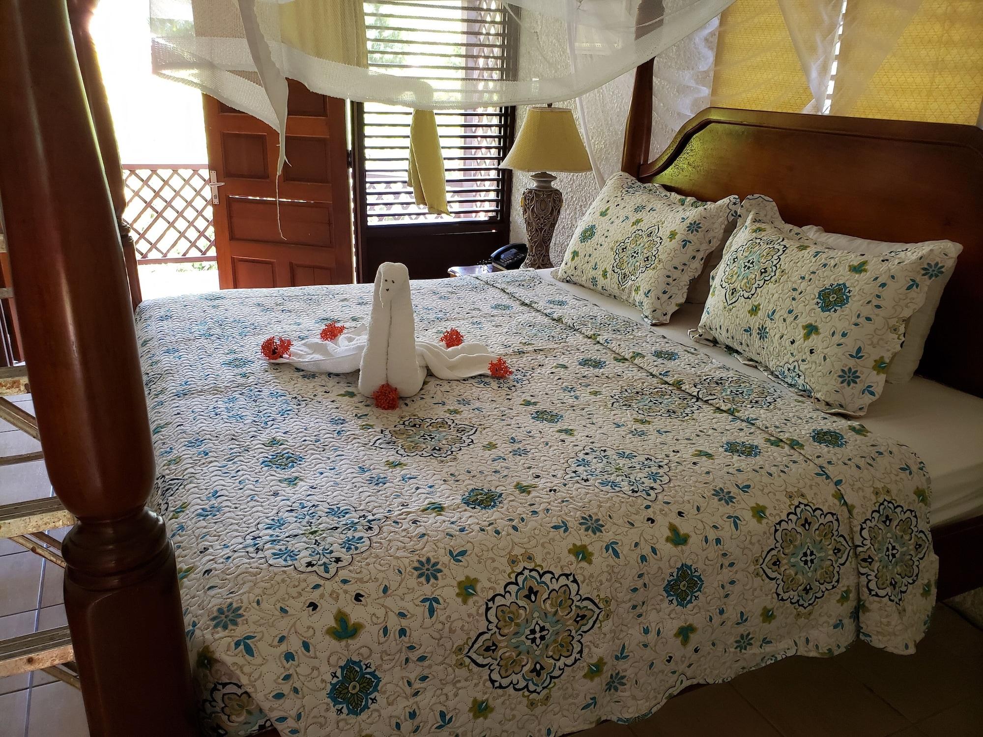 Hummingbird Beach Resort Soufrière Exteriör bild