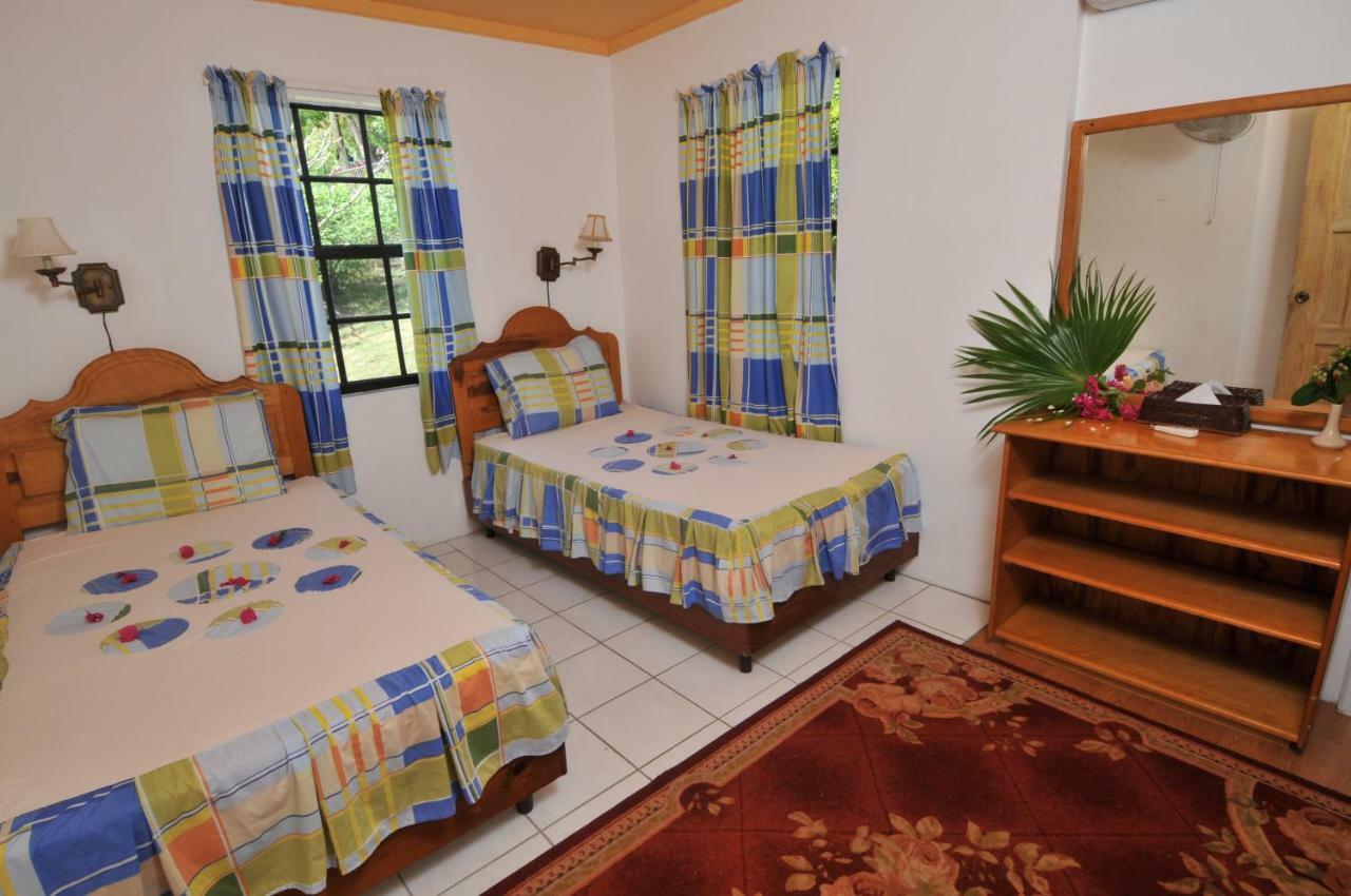 Hummingbird Beach Resort Soufrière Exteriör bild